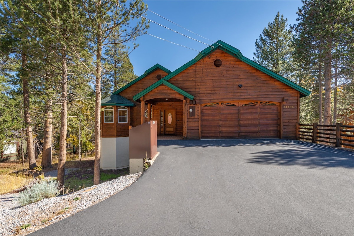 全新！ Tahoe Donner Alder Creek Retreat