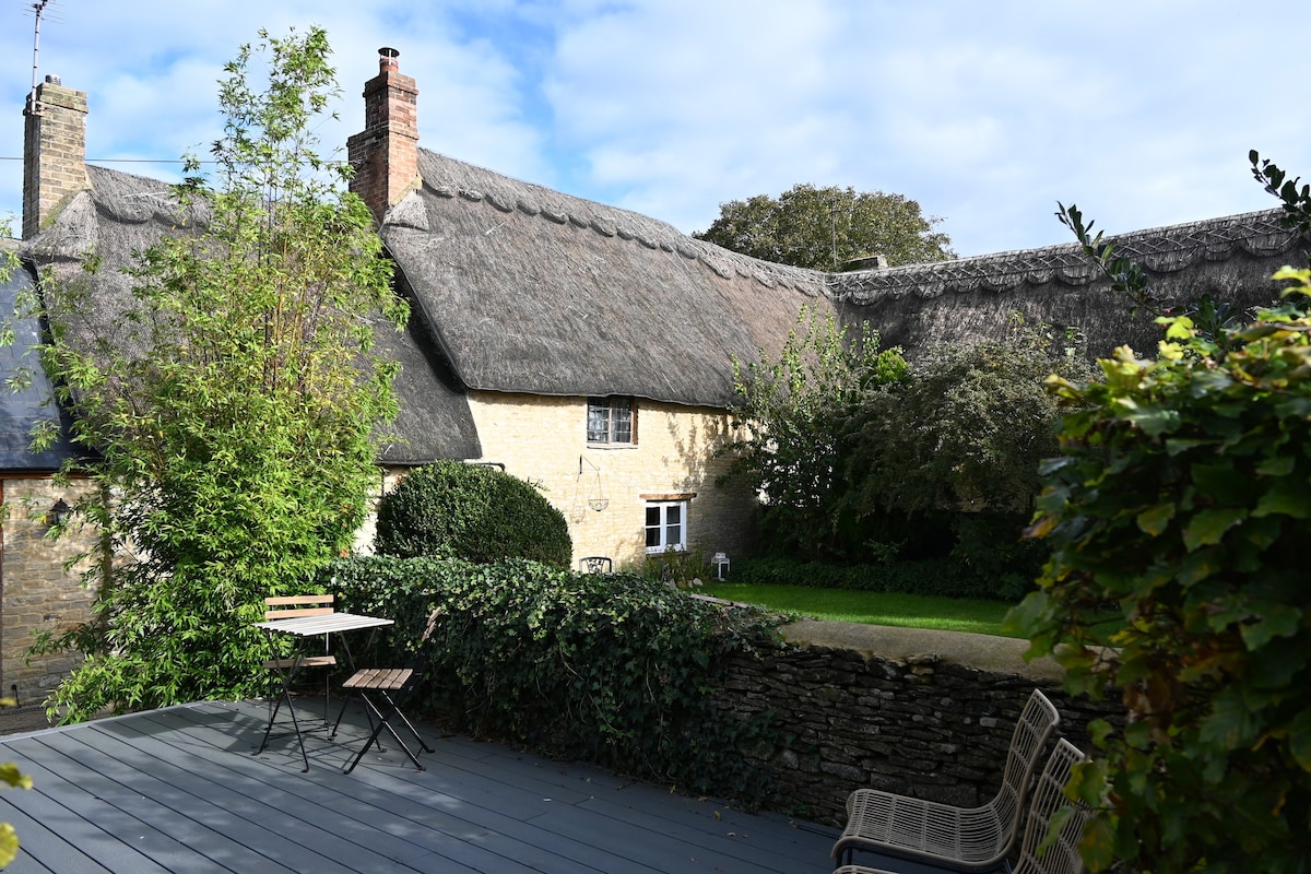 The Thatched Cottage