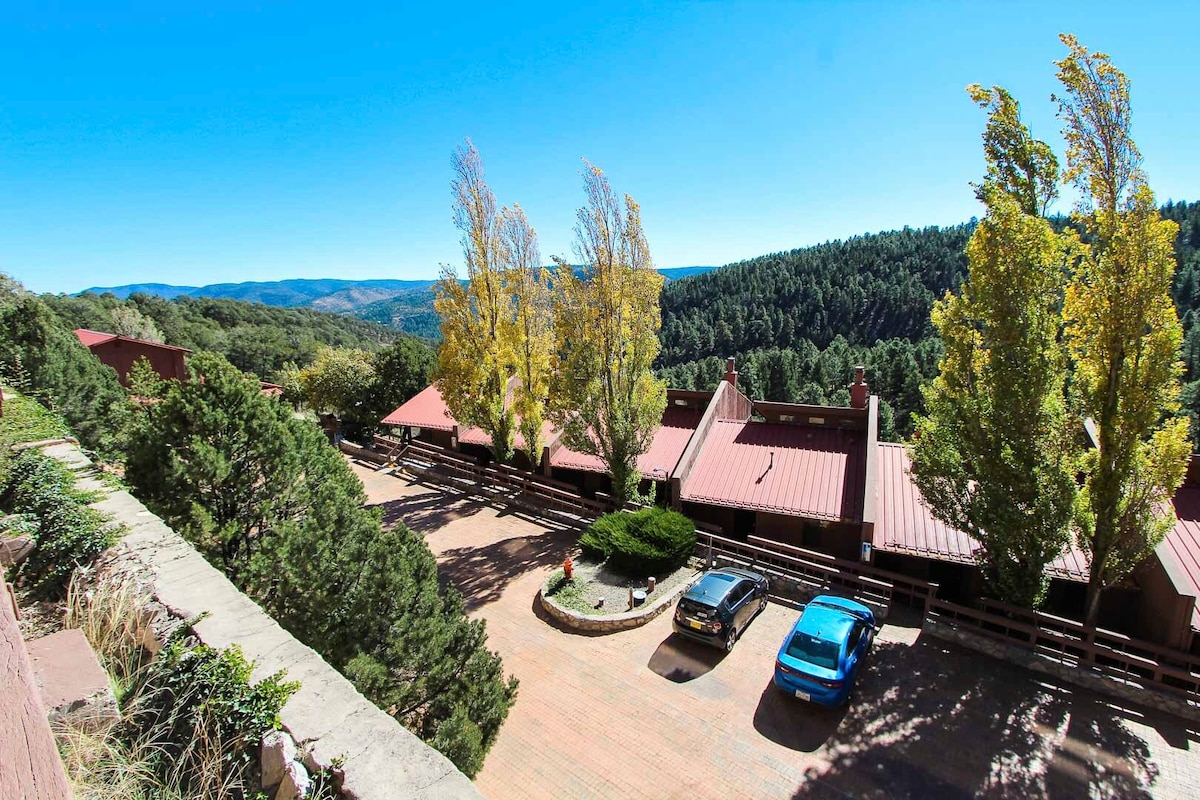 ⁕Scenic 2BD Retreat at Crown Point Resort, Ruidoso