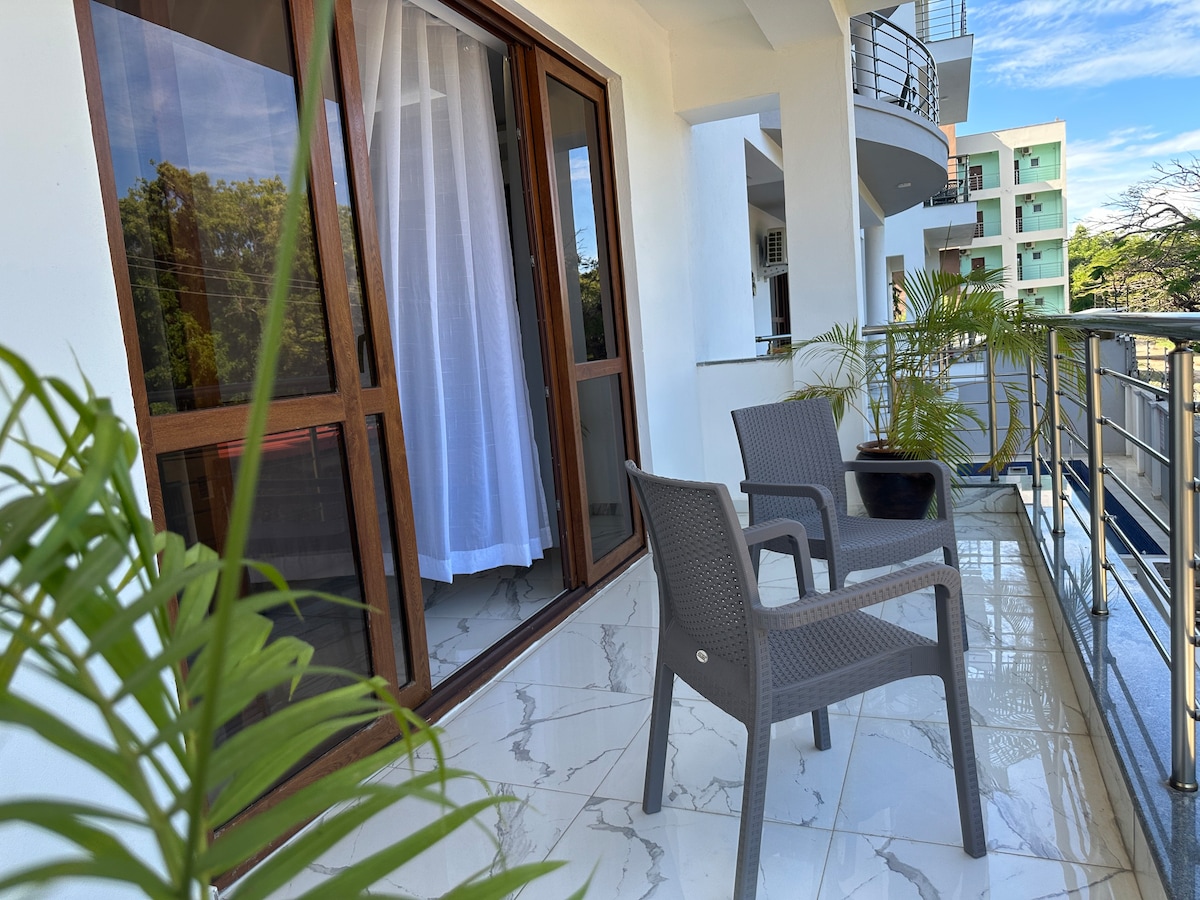 Aqua Nyali, 3BR Opposite Beach