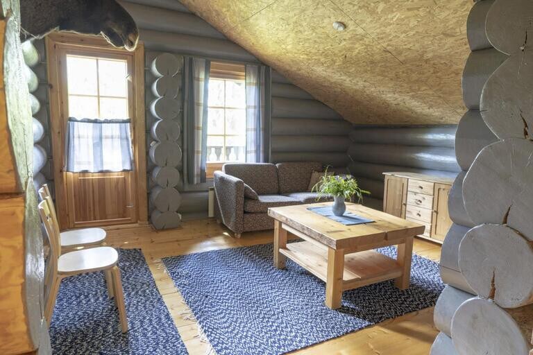 Karelian风格的原木小屋，适合12人入住