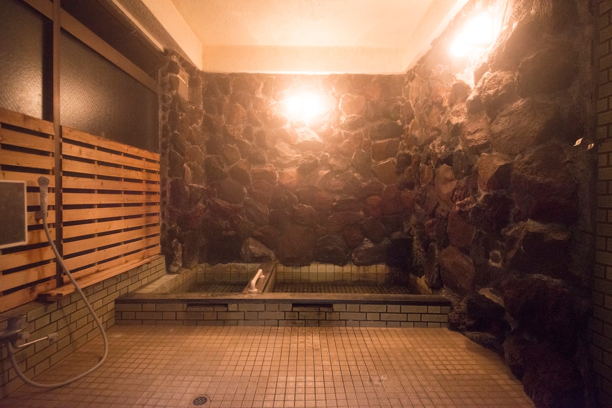 おもや彩OmoyaSai 天然温泉岩風呂付き貸別荘 1棟貸切 鹿児島空港から15分・3ベッドルーム