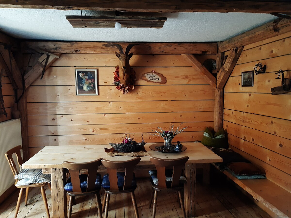 Schuasterhaisl山间小屋，最多可容纳25人