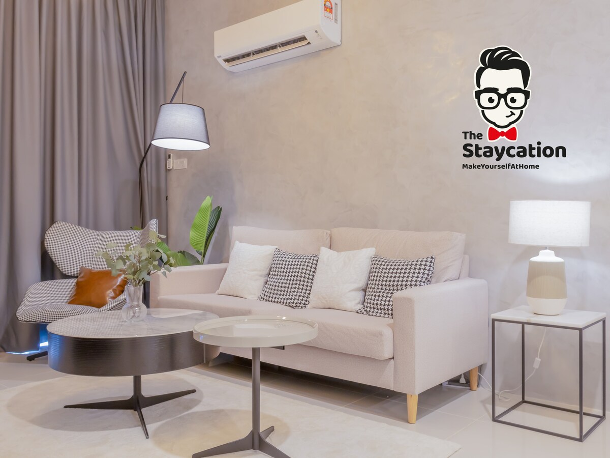 Staycation Homestay 31 Skyvilla Condo near MJC