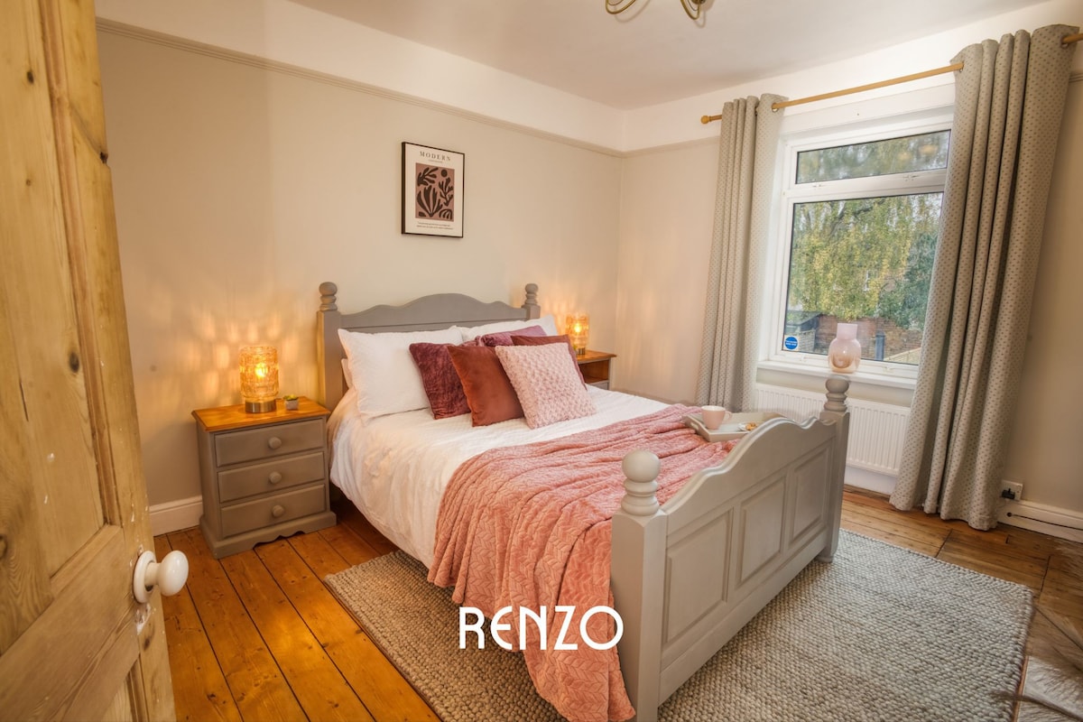 Charming and relaxing 3 bed home | Sleeps 6