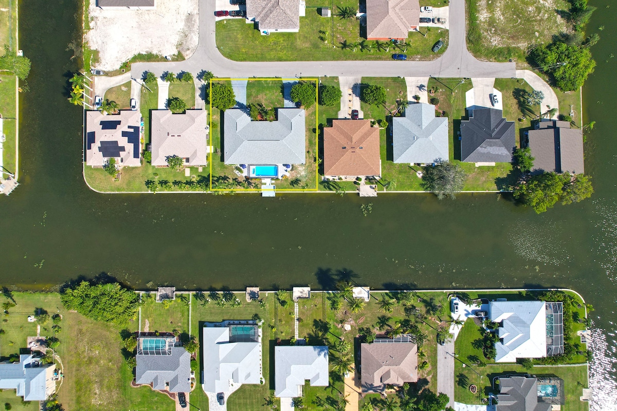 Cape Coral Canalfront Retreat