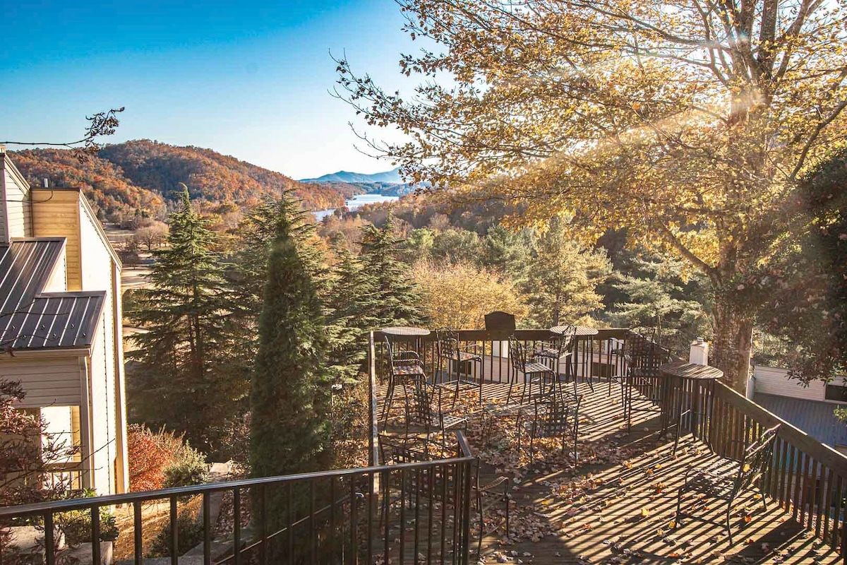 ⁕Lake Lure Getaway at Fox Run Resort-2bd