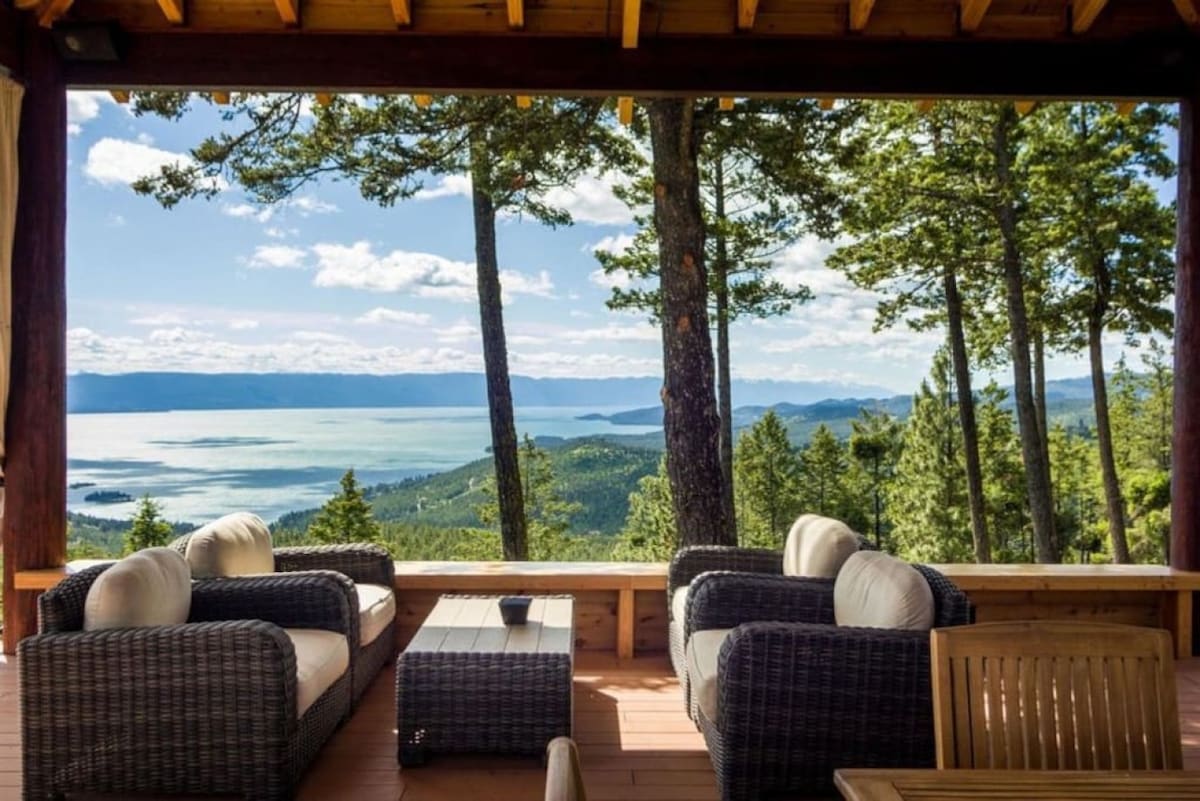 Luxury Lake View Mountain Escape