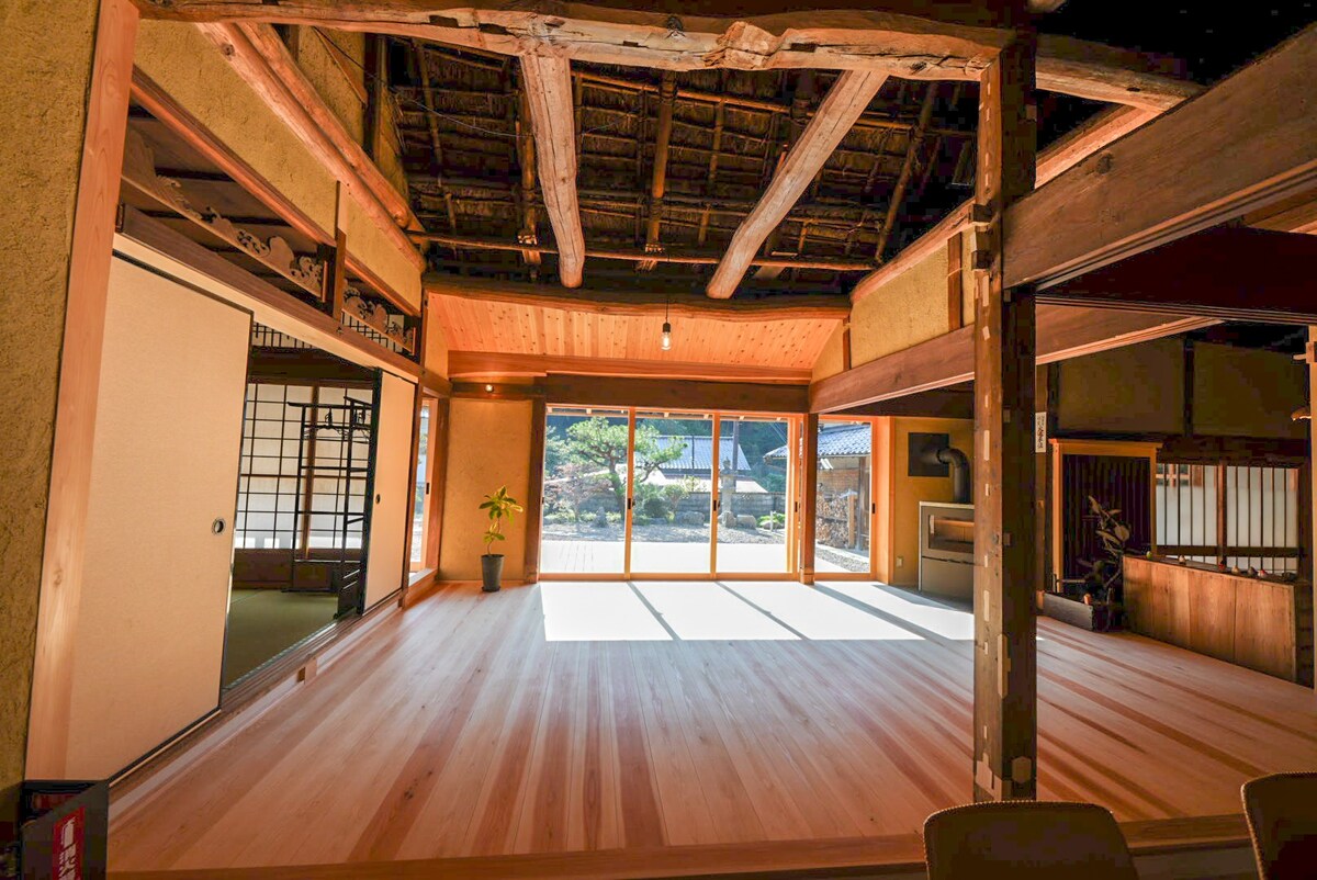 奥明日香古民家一棟貸し宿　弥栄　Yasaka　日本はじまりの地にある築250年の古民家