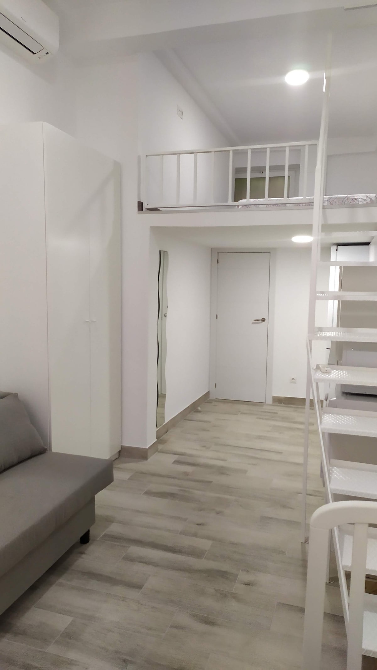 Apartamento / Estudio - Madrid - Hortaleza