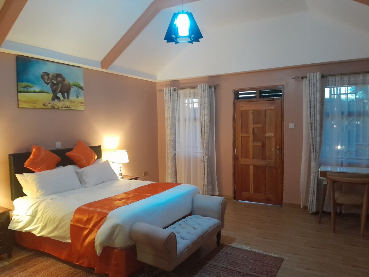 Penety Amboseli Resort