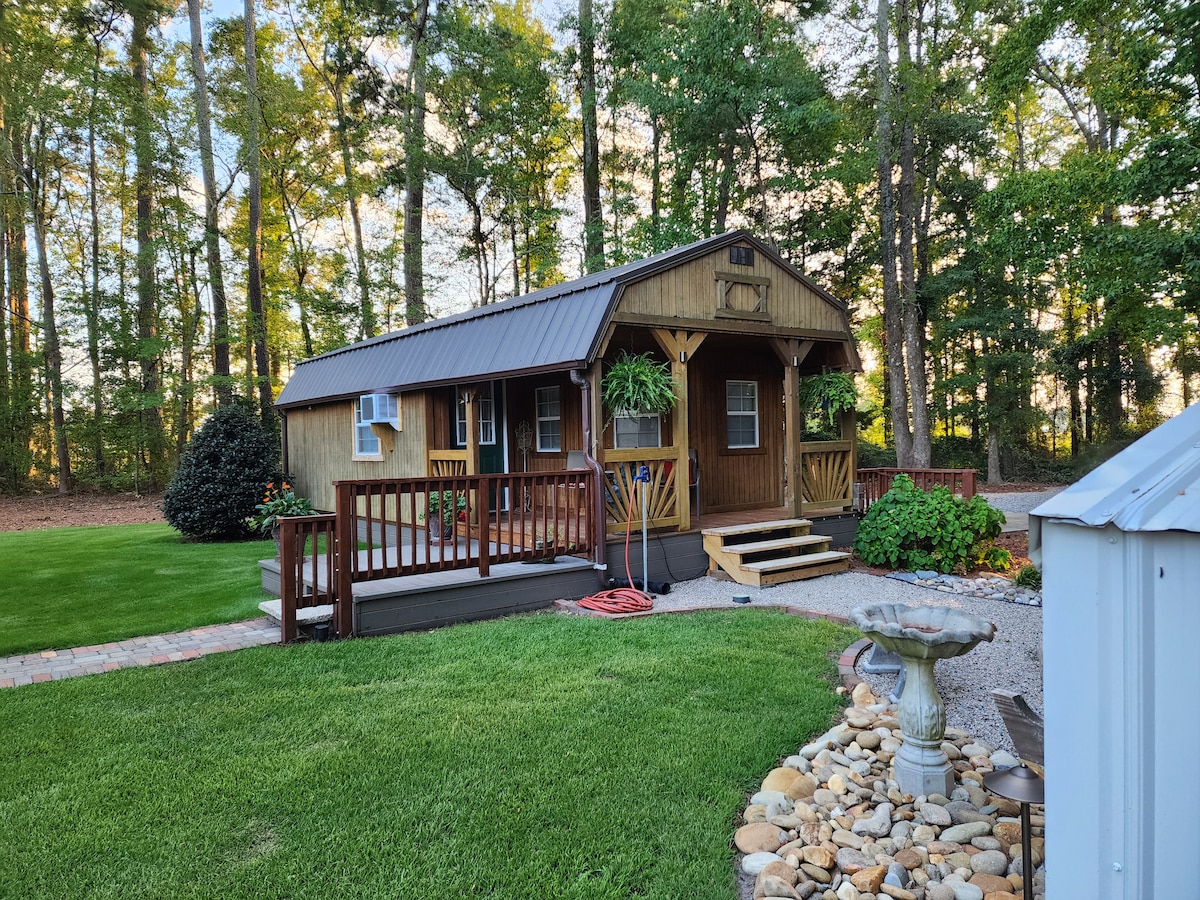 Country Lane Cabin