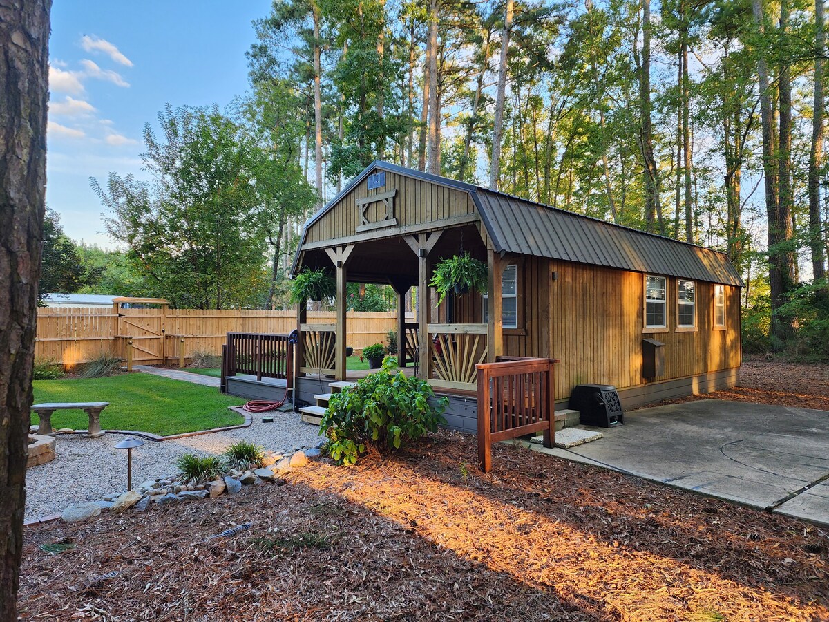 Country Lane Cabin