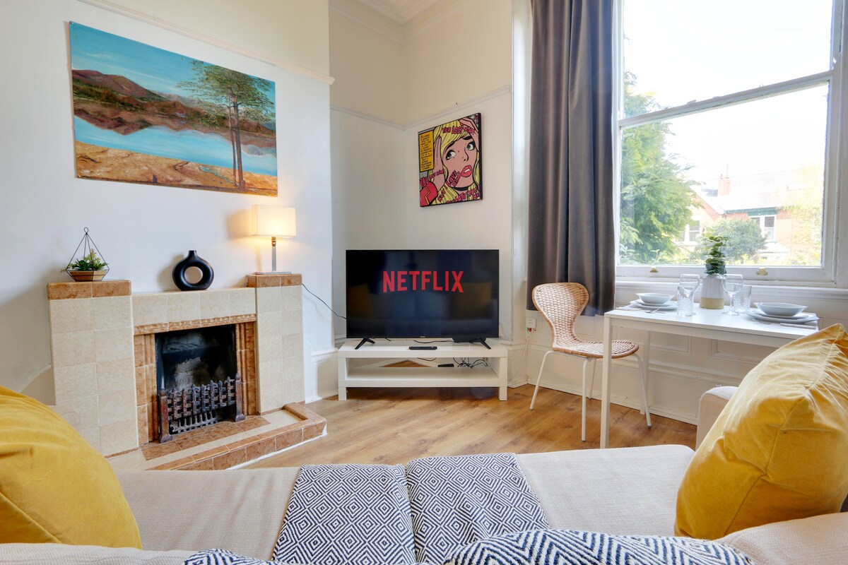 Convenient 1-Bed Flat | FREE Parking | Netflix