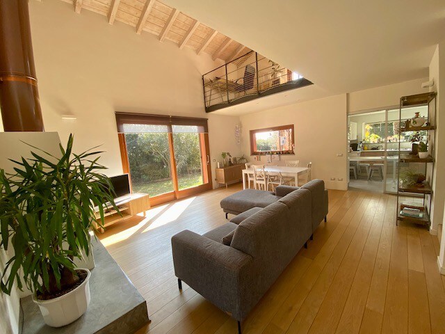 Villa Rossa - 200 sqm home near Como