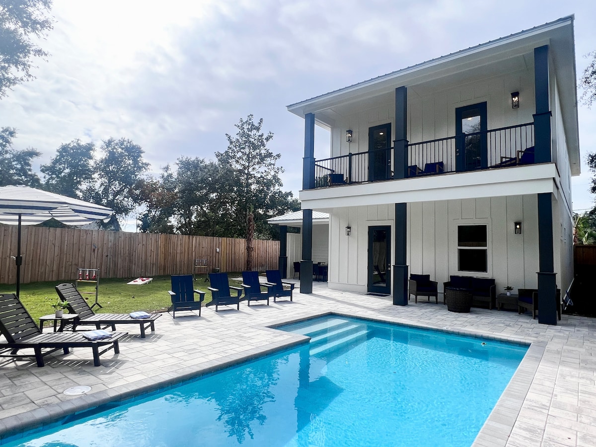 Pool - Pets - Beach - Balcony