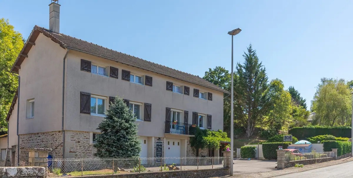 Le Petit Lac Apartment 1, with shared pool