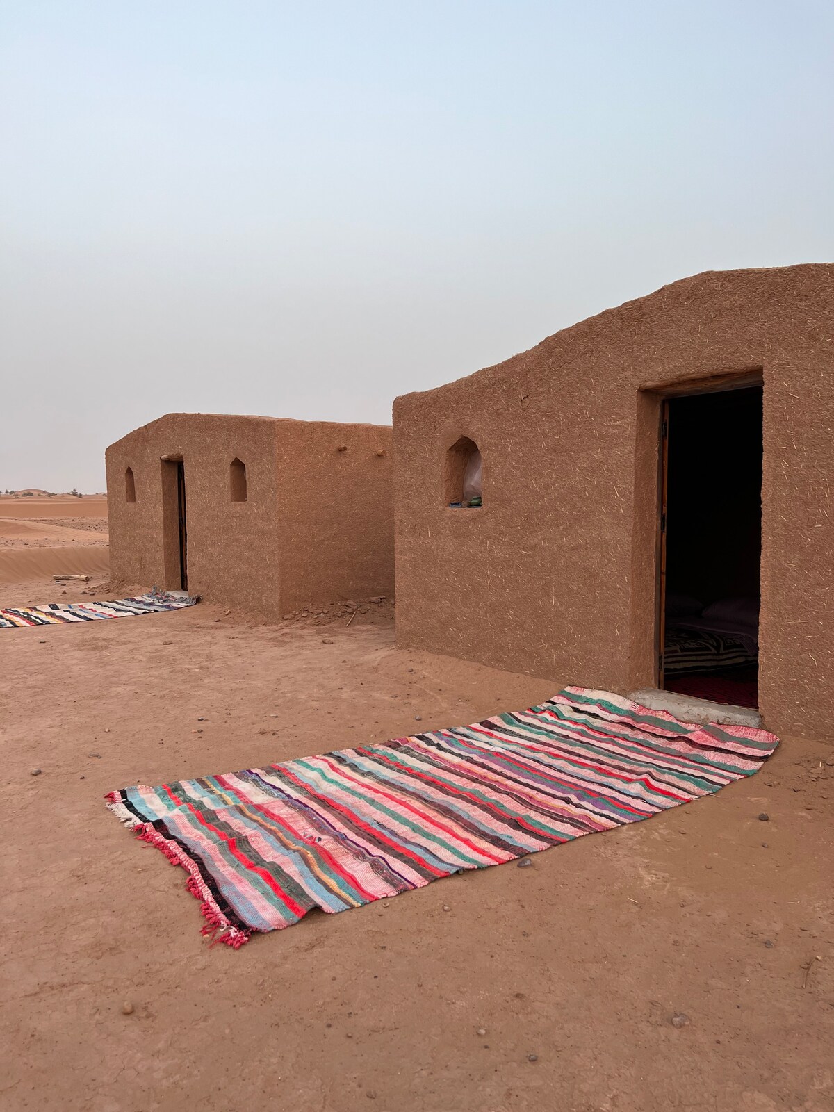 Sahara désert camp