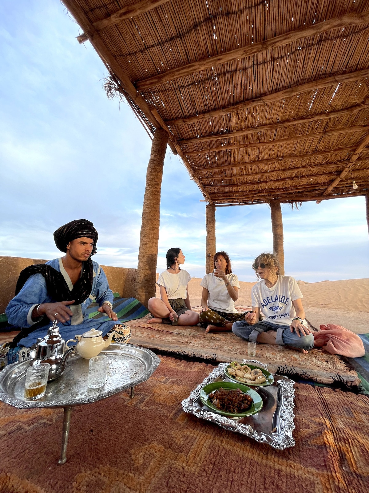 Sahara désert camp