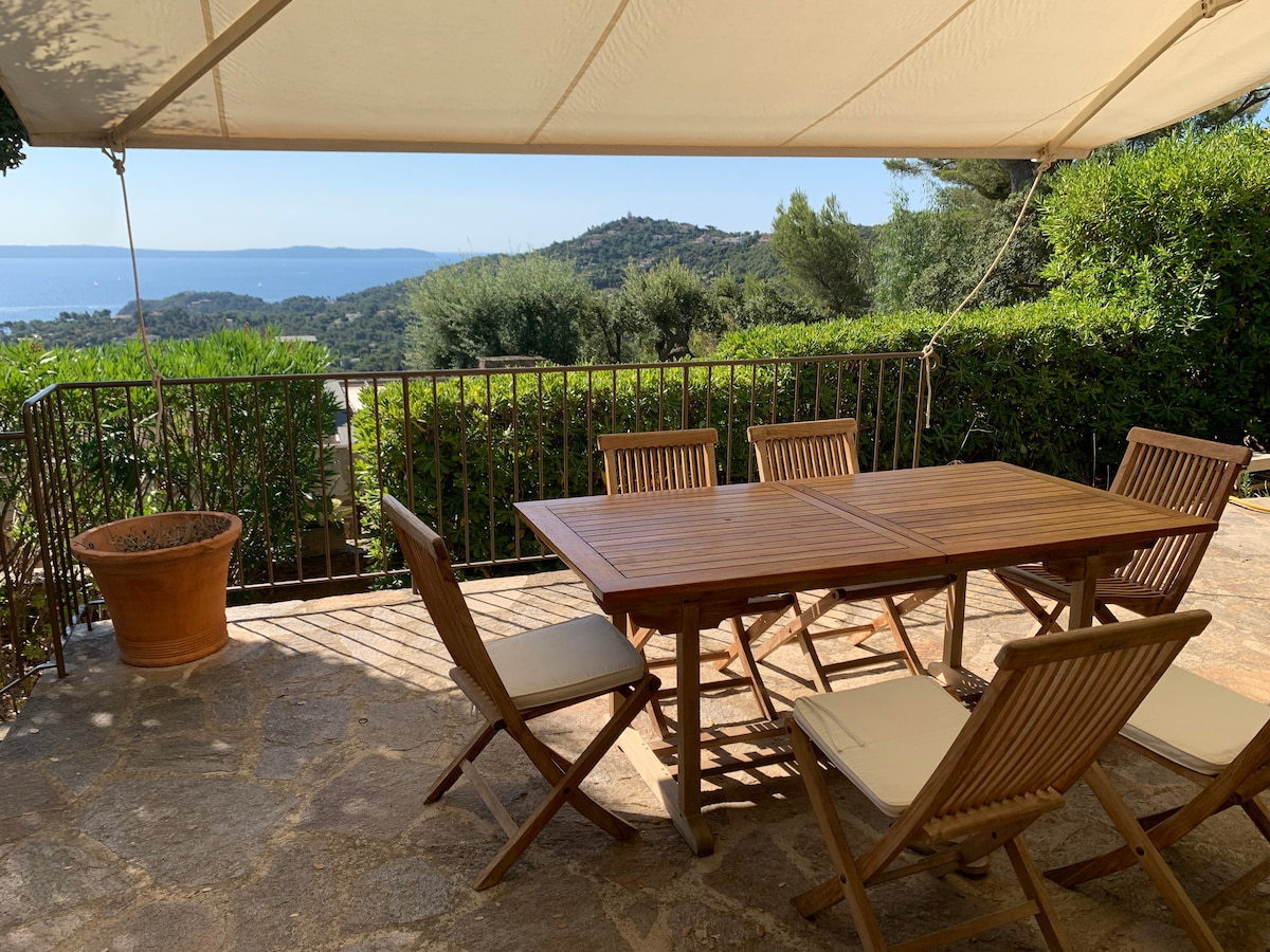 Gaou Benat maison 3*  terrasse vue mer et jardin