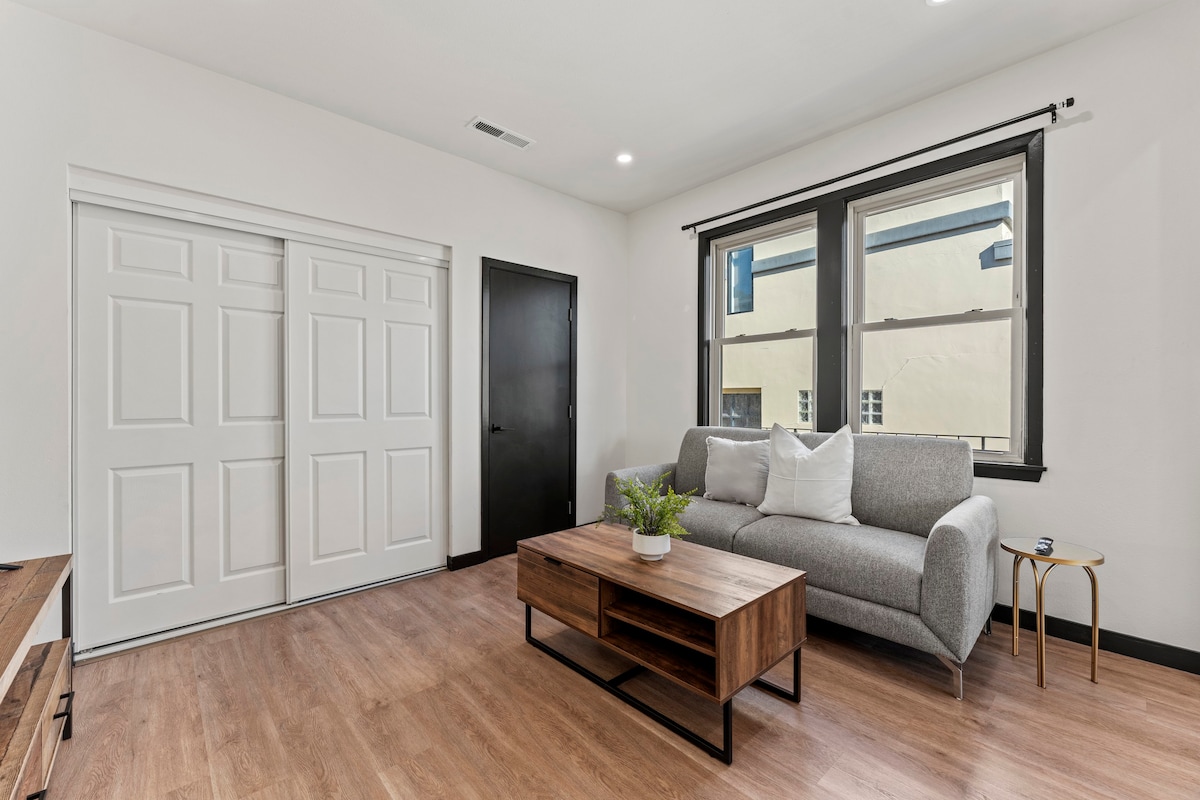 Enjoy DT Mountain View Apt | Castro St | 1BR/1BA