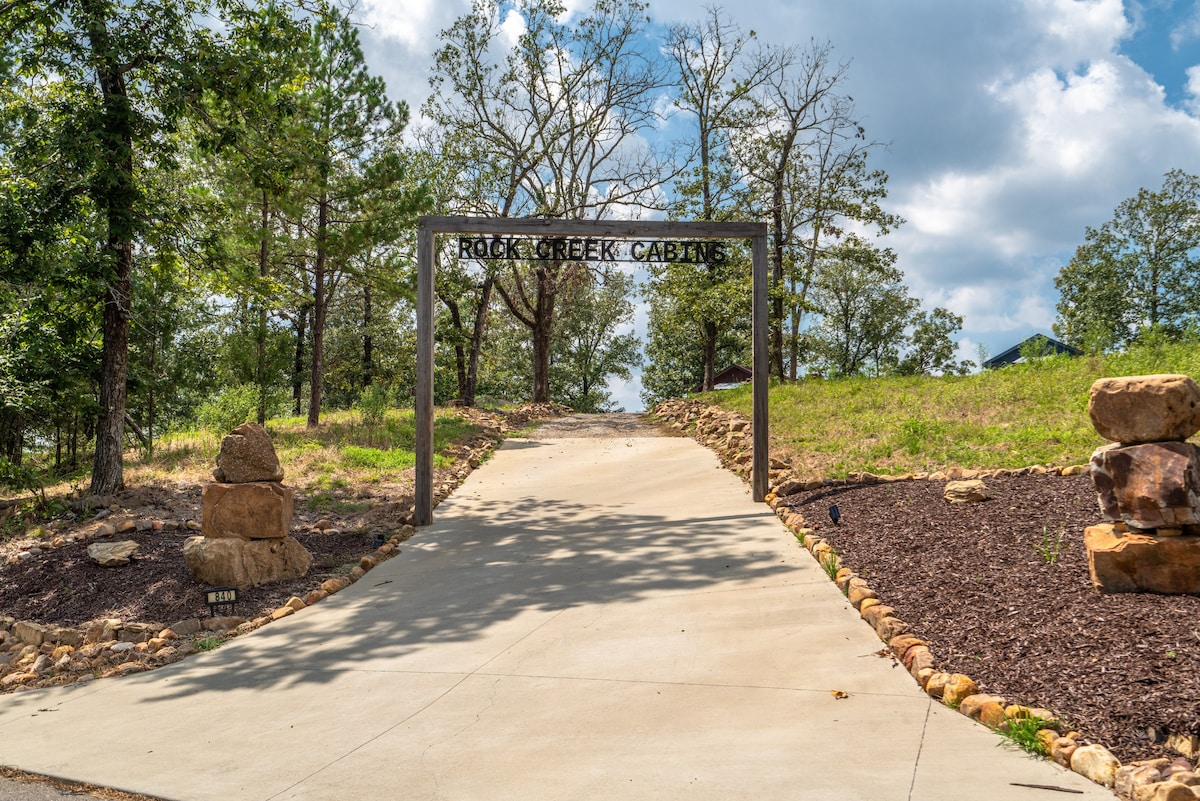 Rock Creek Cabins | 15 minutes to National Park!