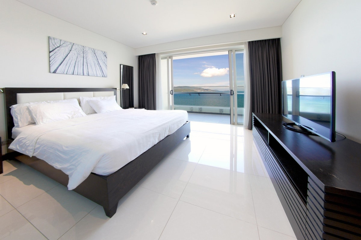 The Costa Nha Trang 2BRs Seaview