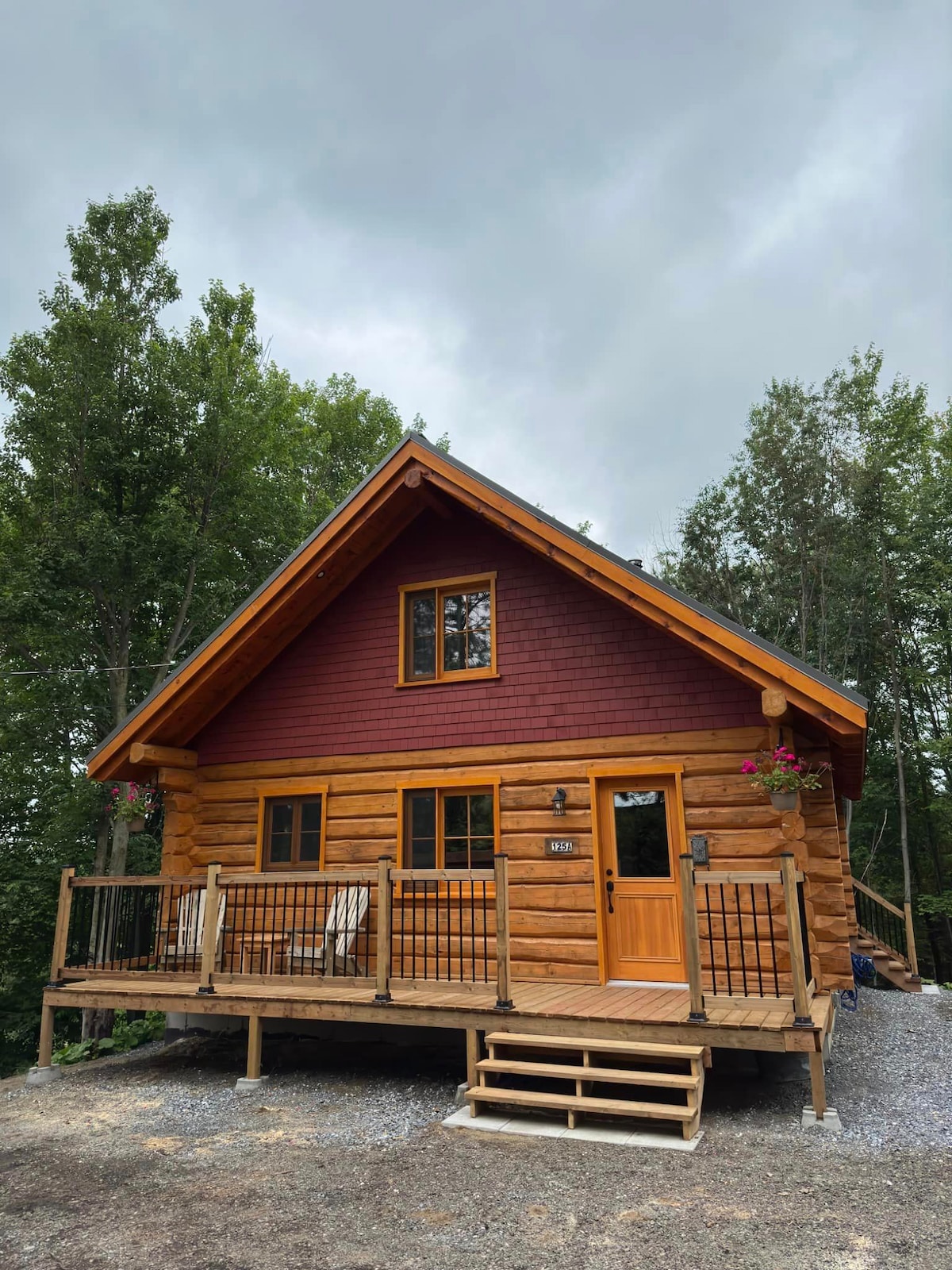 Chalet en bois scandinave de construction neuve