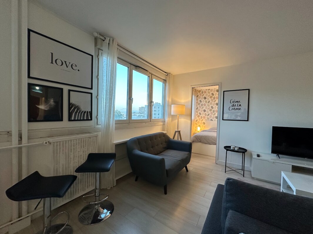 Cosy flat at La Defense