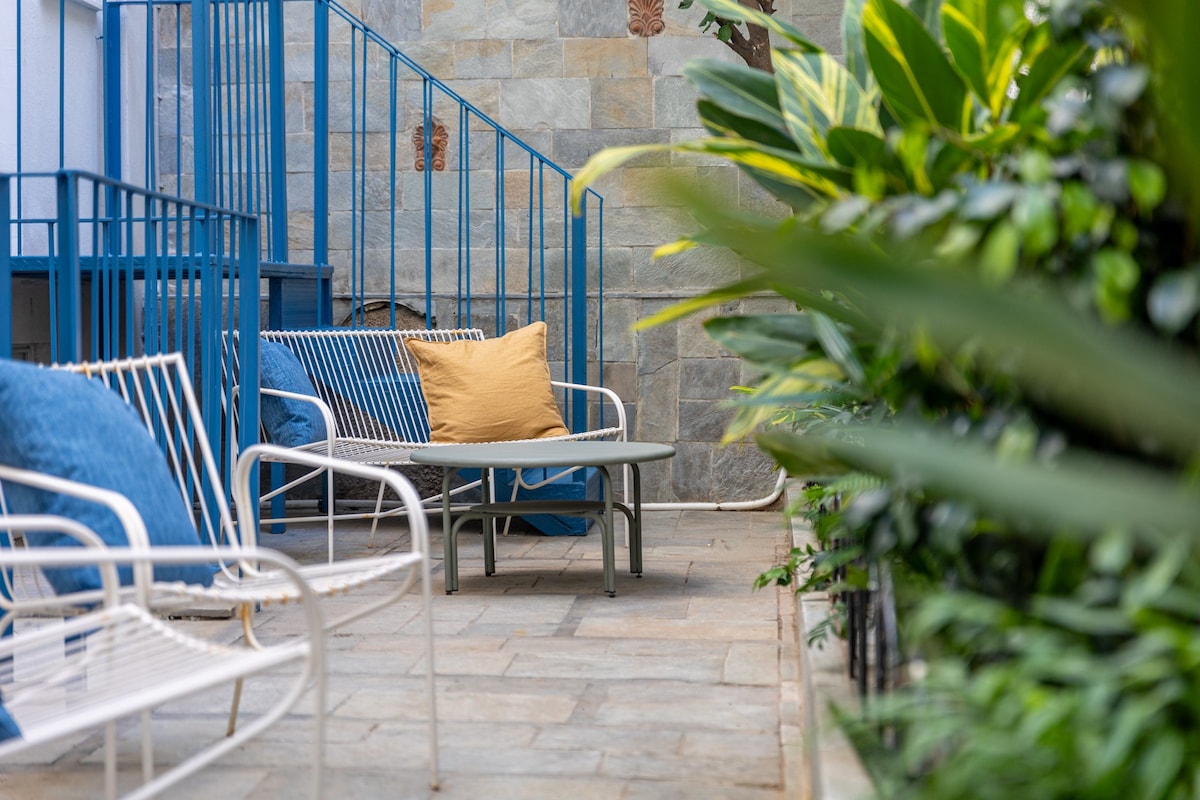 Olala Kallithea | Apartment with Private Garden
