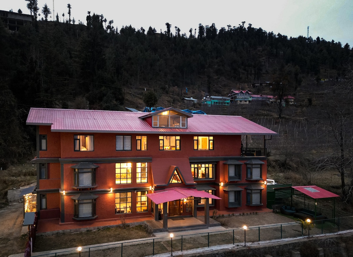 Luxury Villa in Fagu, Shimla