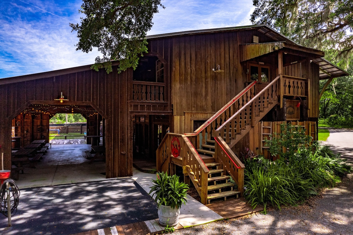 Ranch Apartment