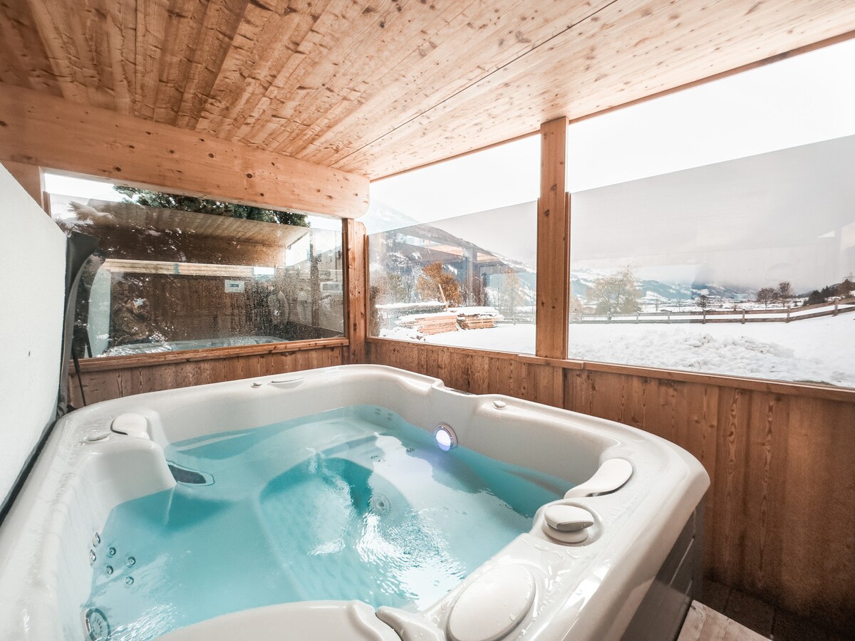 AlpenLuxus' Mountain Suite mit Pool & Sauna