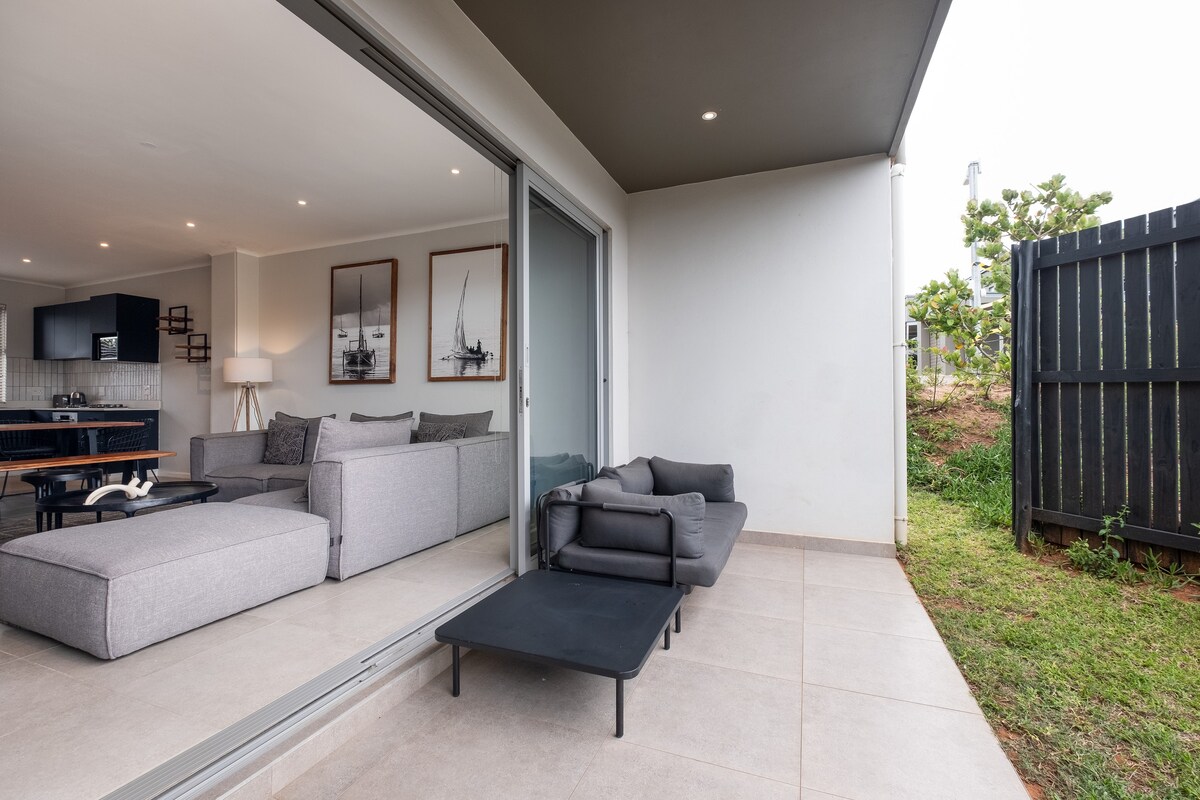 Modern Duplex in Zululami | Pool | Aircon