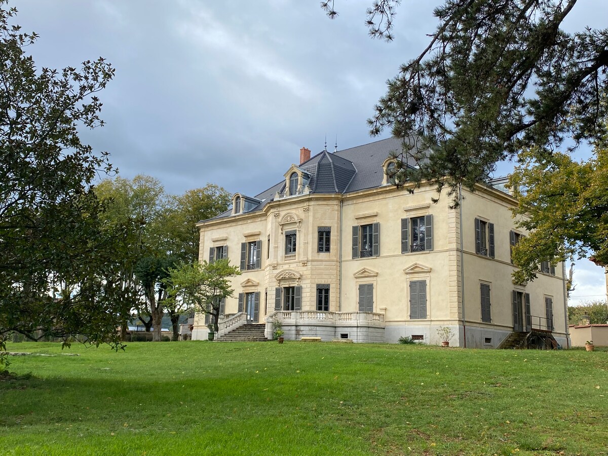 Grande maison dans le Beaujolais