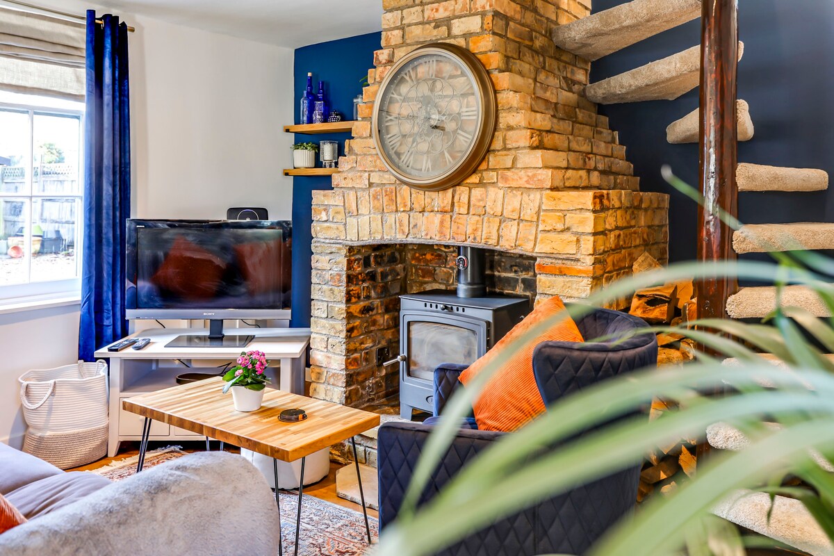 Clara Cottage - Charming, Cosy, Newly Renovated