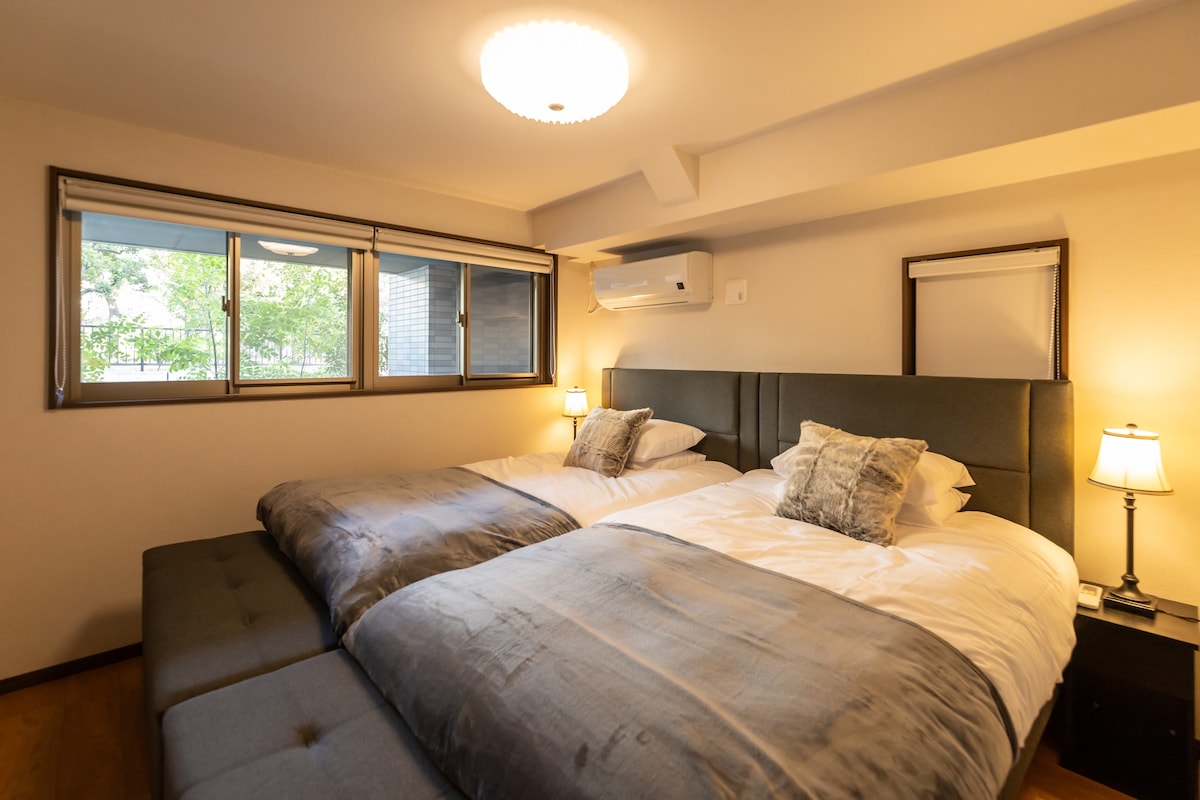 7位客人，85㎡，2间卧室，欢迎长期居住，步行至大阪城，公园景观，交通便利。