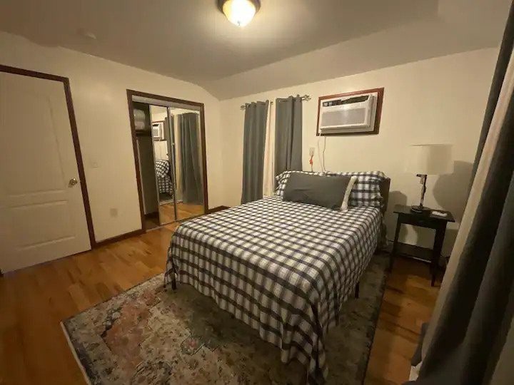 舒适的3卧室/2卧室公寓（带阳台）