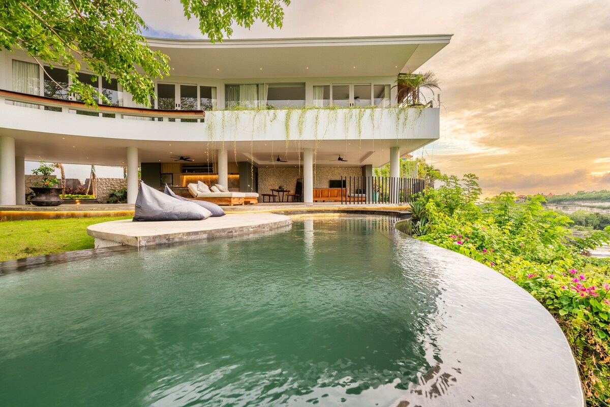 3-Bedroom Damai Villa with Private Pool