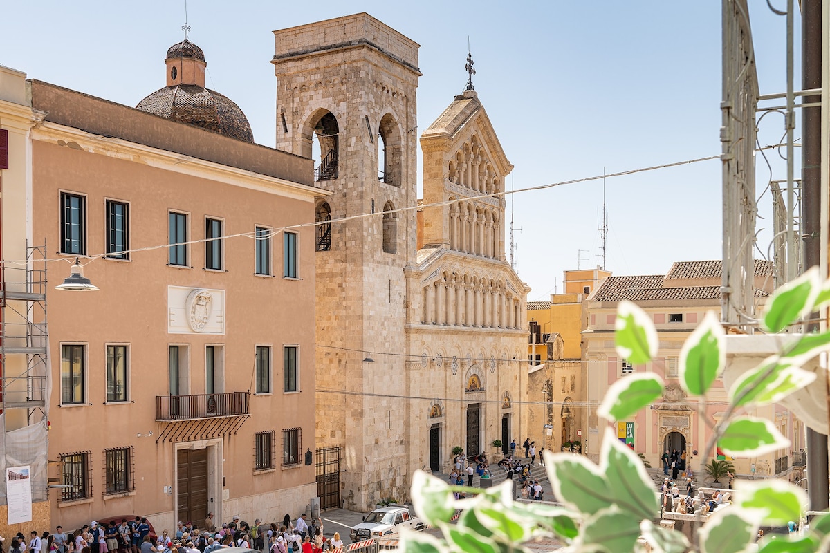 Appartamento con balconi sul Duomo