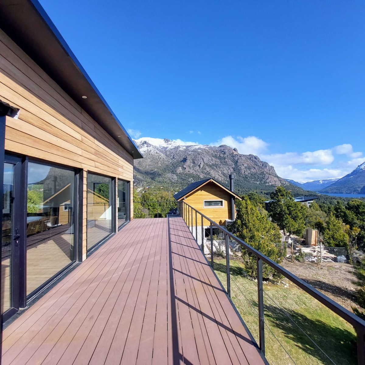 Casa en Bariloche c/ vista al lago y cerros