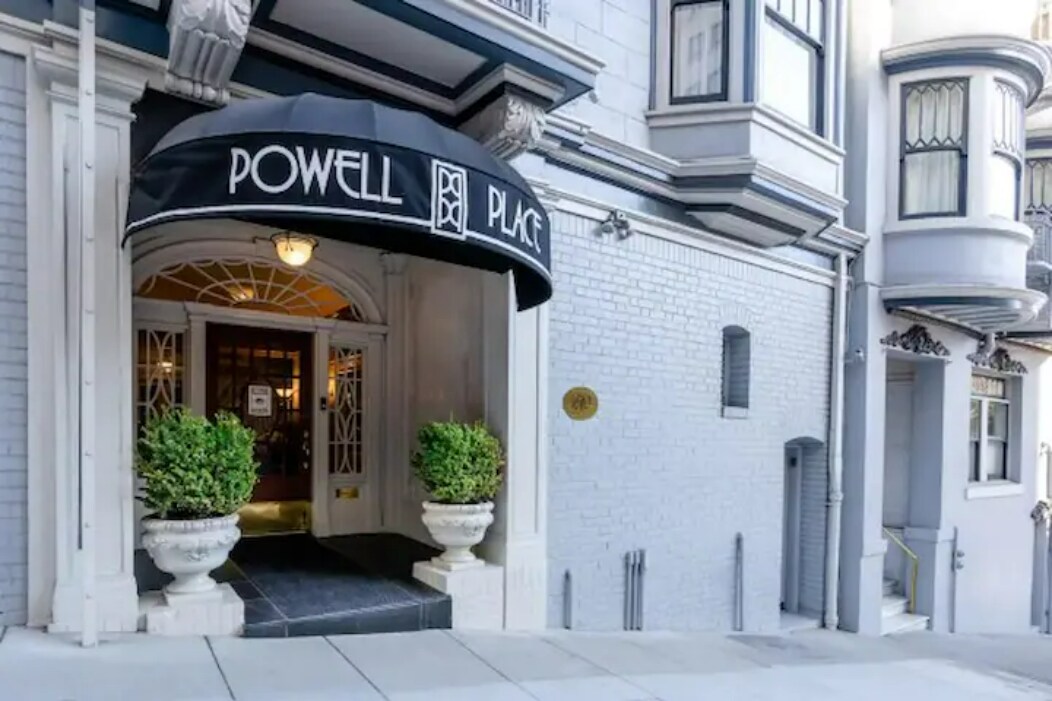 Powell Place Studio VII on Nob Hill