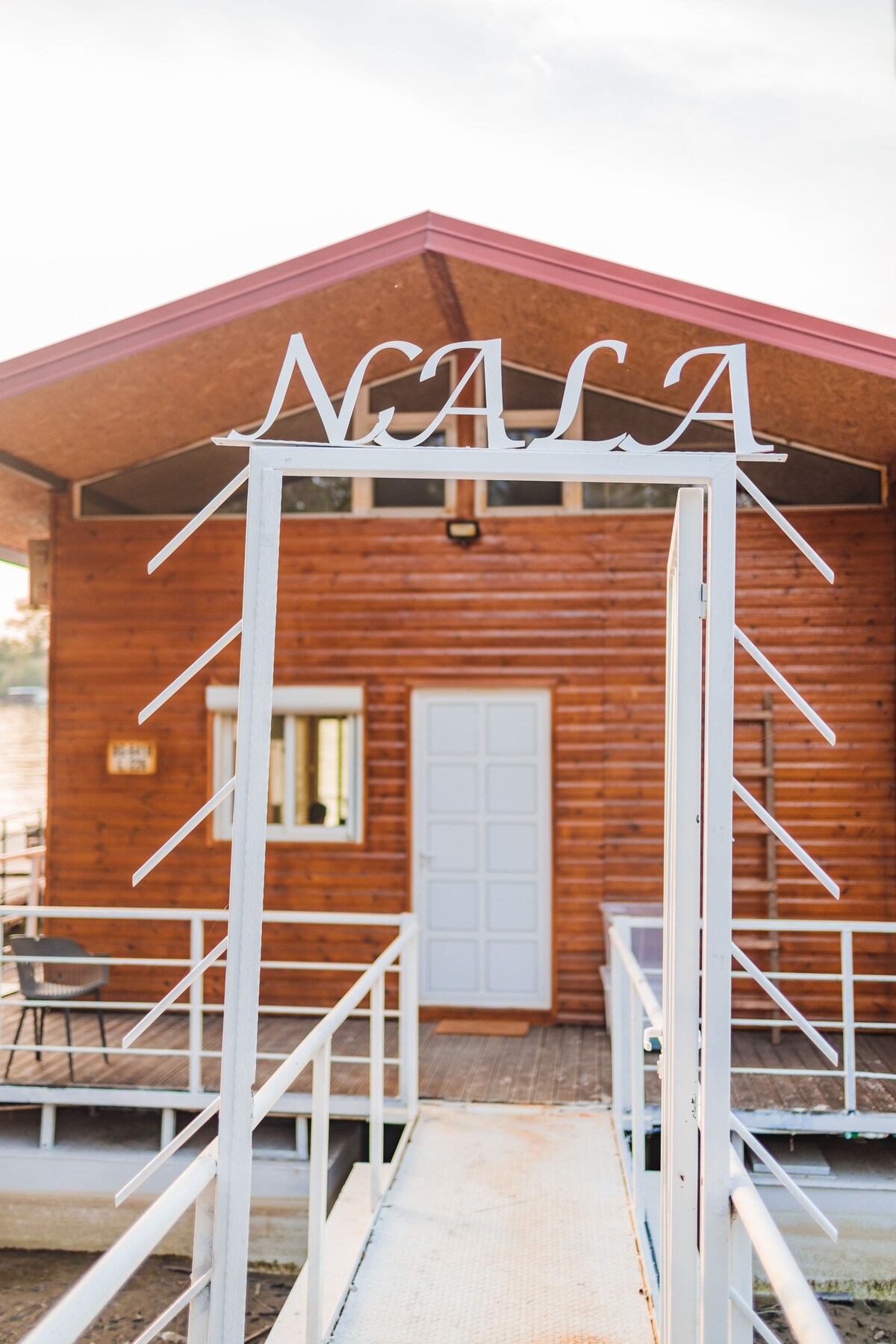 The Large Boathouse "NALA"