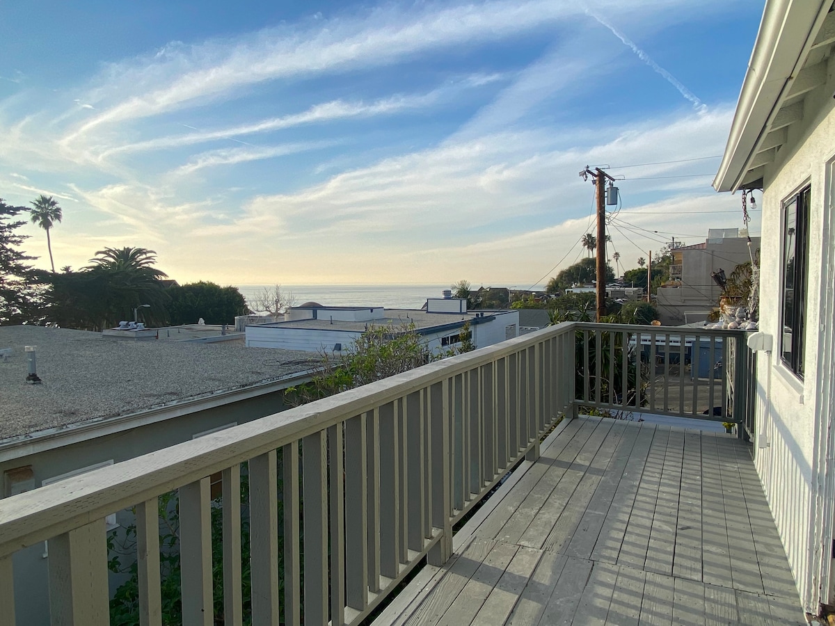 Ocean View Studio Steps to Beach