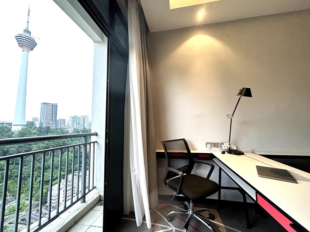 #12 吉隆坡市区酒店式公寓 @ 无边泳池 办理签证服务