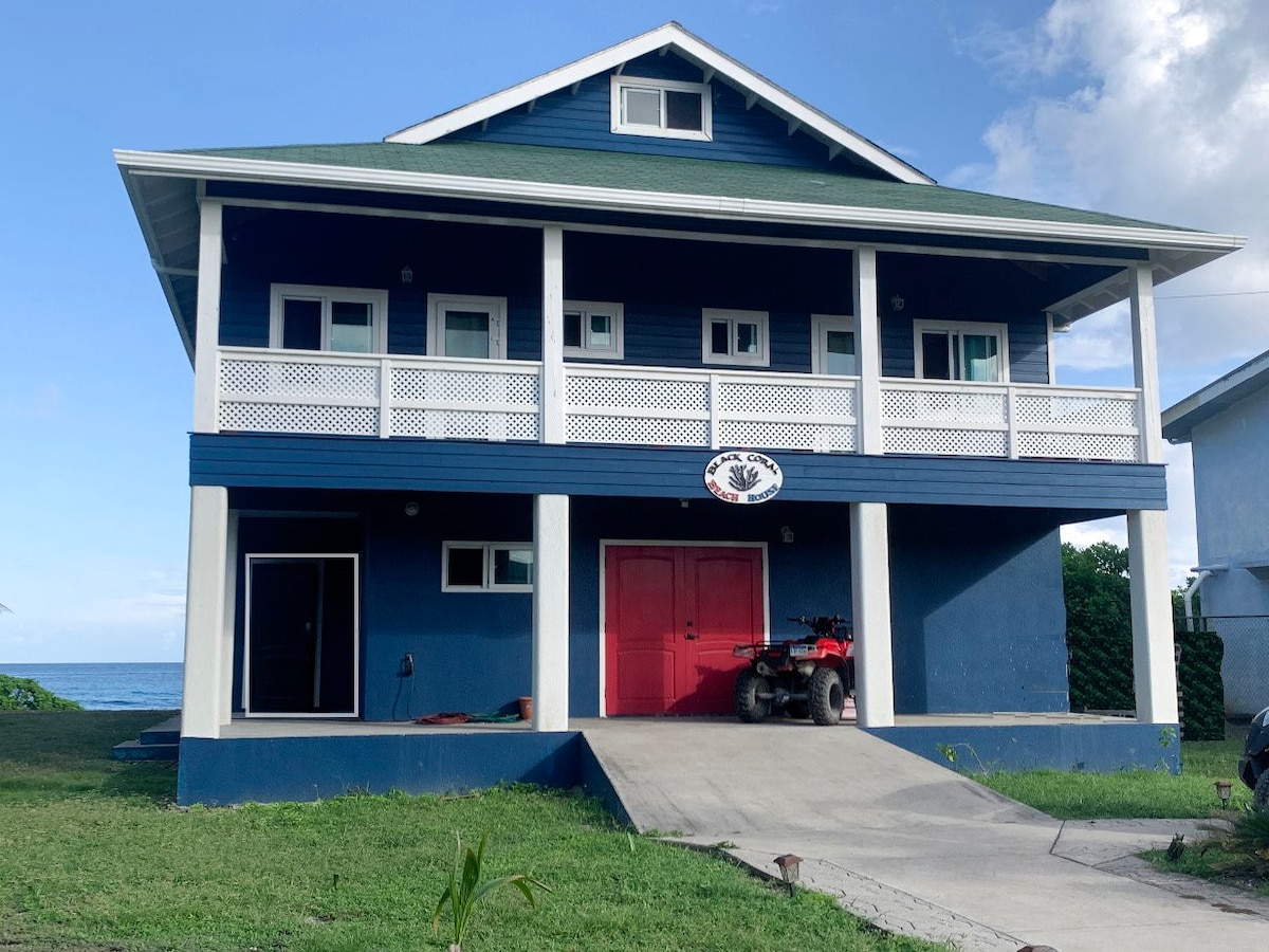 The Black Coral, Upscale Living on Utila