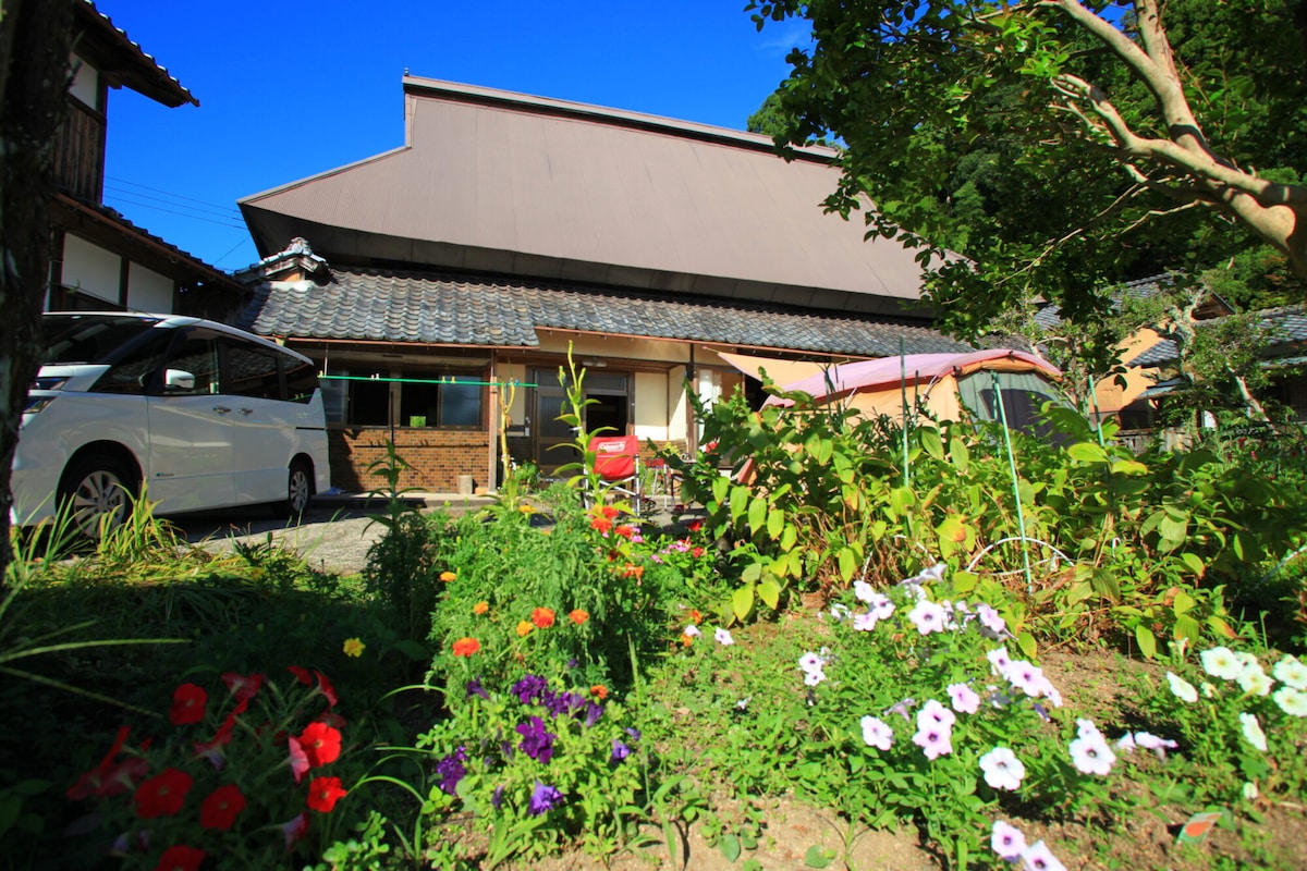 古民家民泊『アトリエ小町』車で「天橋立」へ15分、「伊根の舟屋」へ30分、京丹後市の静かな里山です