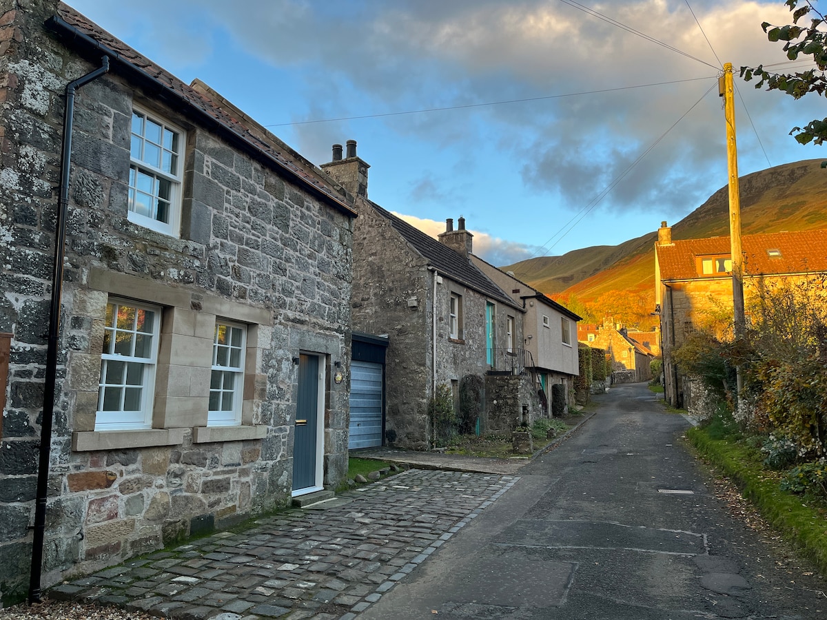 Tiny House in Cosy Village