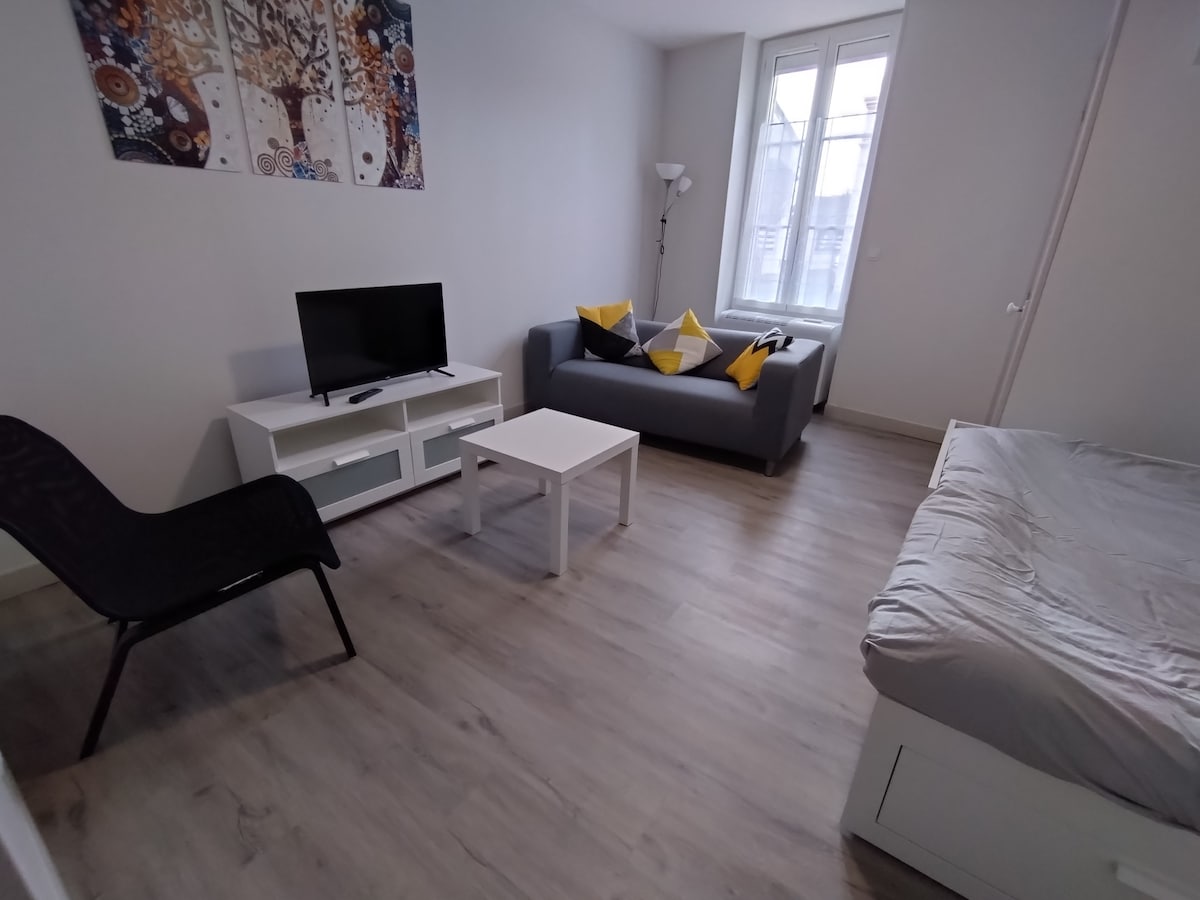 Centre ville Cosne - Appartement 2 pièces - 30m2