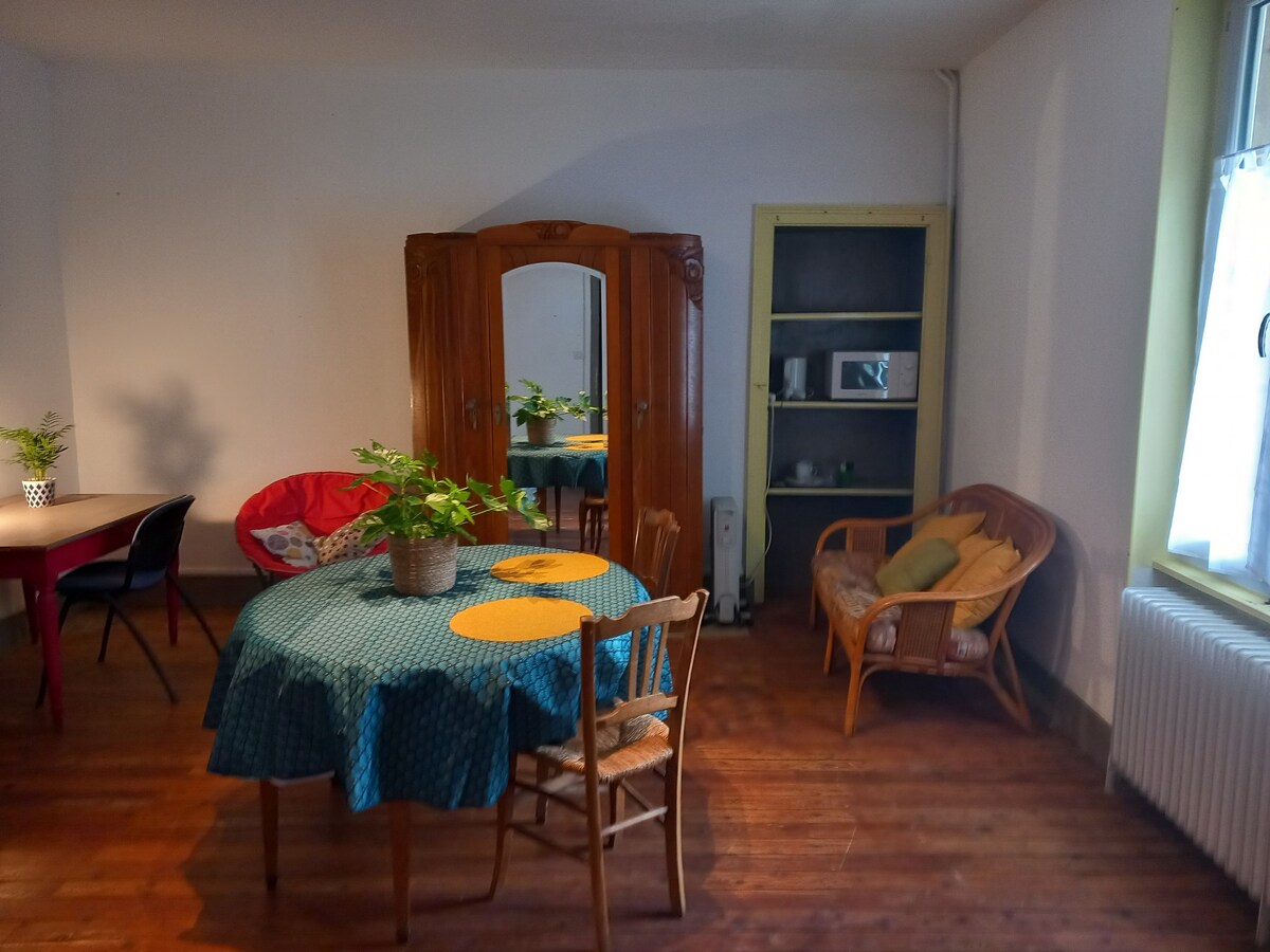 Chambre avec accès indépendant.